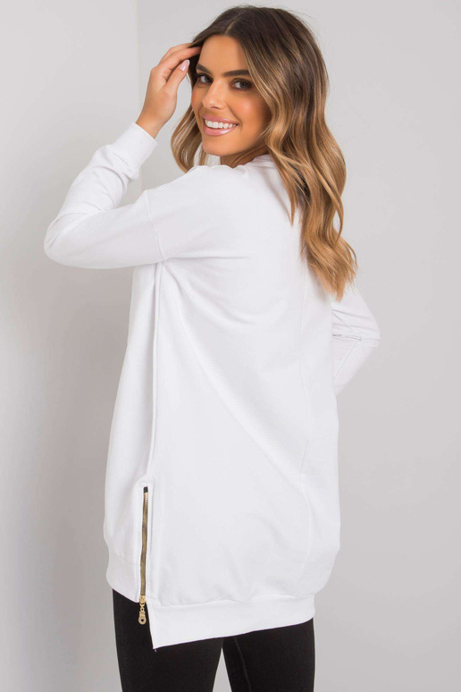 Balta tunika su užrašu Bradenton RUE... Balta tunika su užrašu Bradenton RUE...