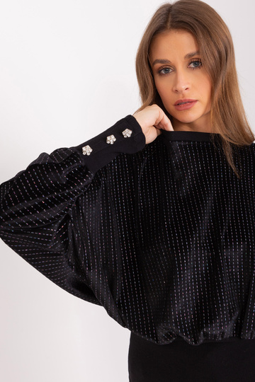 Juoda palaidinė su...