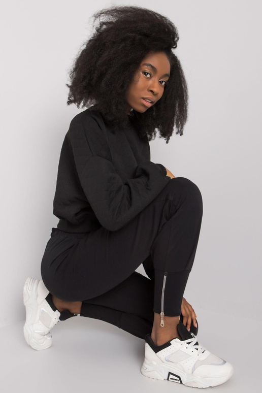 Juodos sportinės kelnės su...