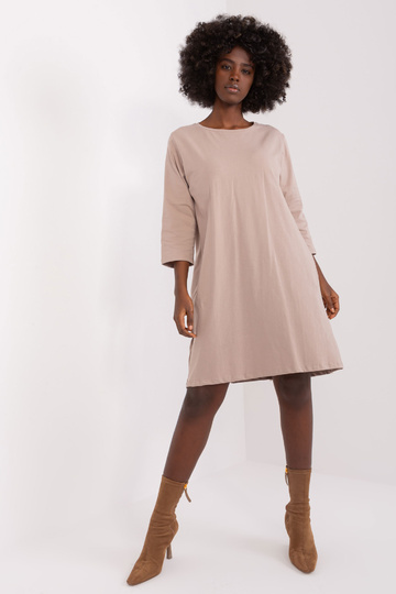 Moteriška tamsiai smėlio... 2