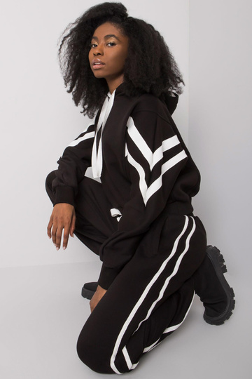 Juodas laisvalaikio... 2