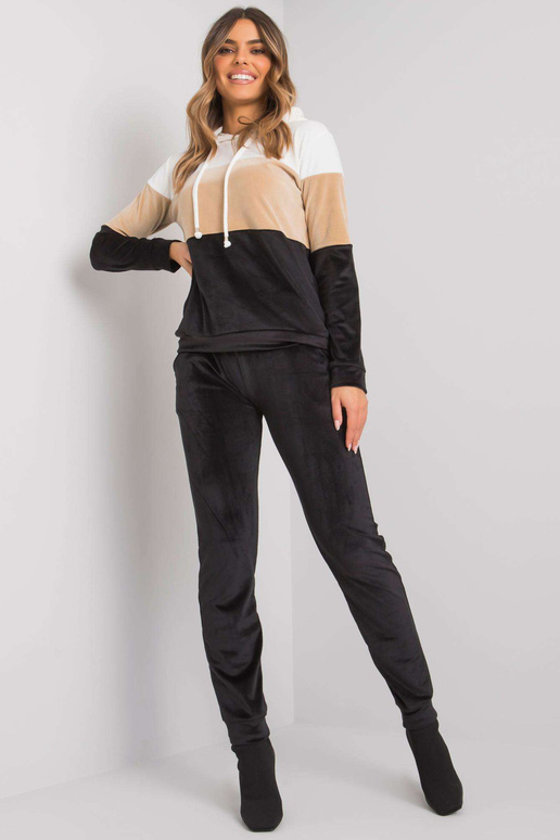 Juodos ir baltos spalvos veliūrinis... Juodos ir baltos spalvos veliūrinis...