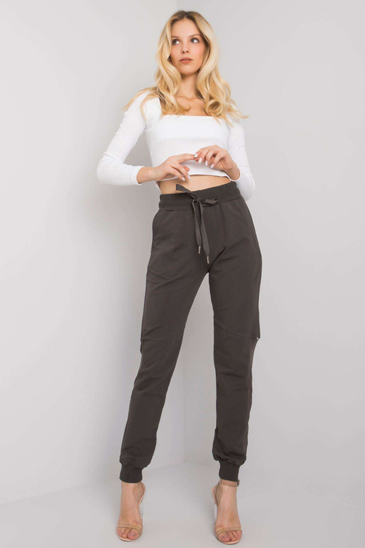 Tamsios chaki spalvos medvilnės...