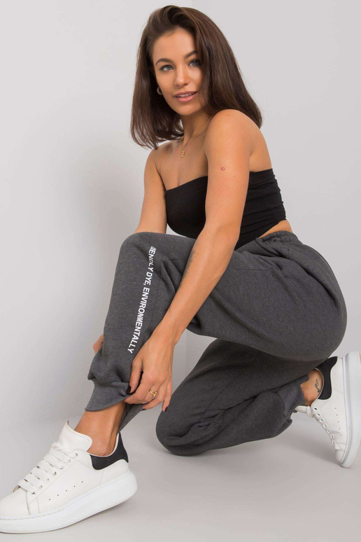 Tamsiai pilkos spalvos Melange...