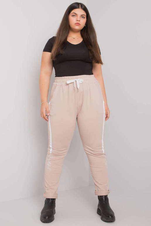 Smėlio spalvos plius dydžio sportinės...