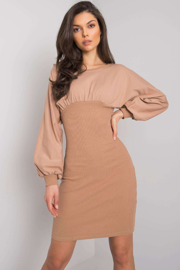 Suknelė su kupranugariais... 2