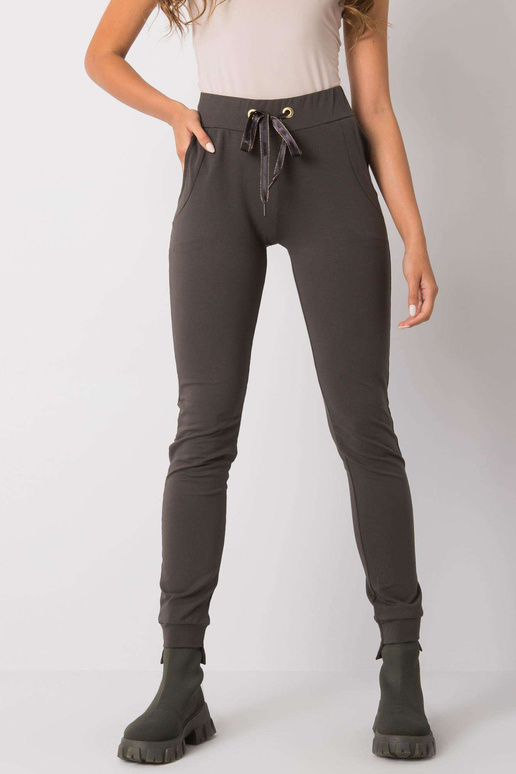 Davina tamsios chaki medvilnės...