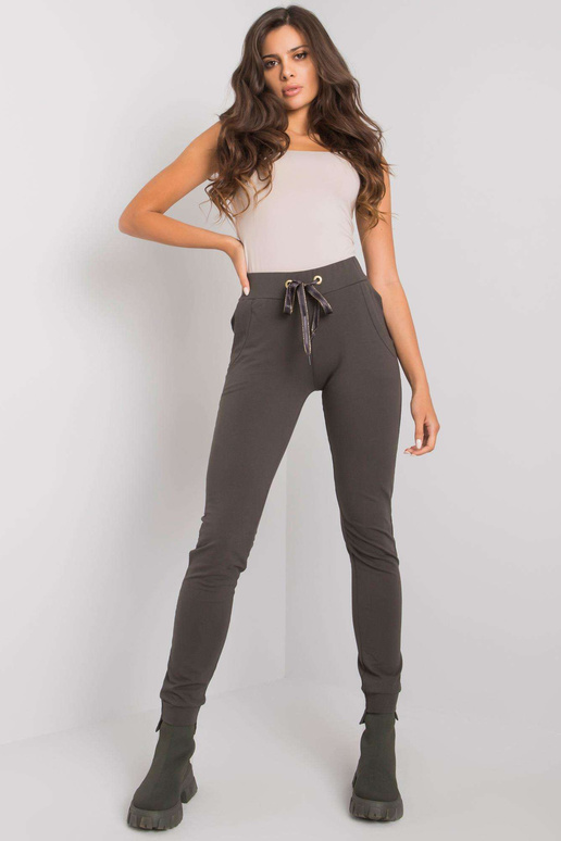 Davina tamsios chaki medvilnės...