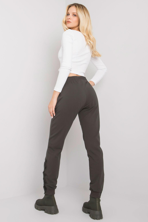 Tamsios chaki spalvos sportinės...