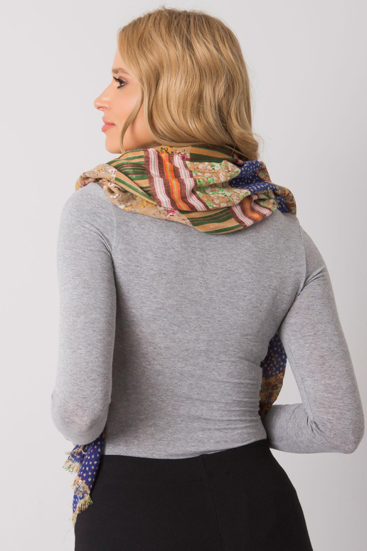 Tamsiai smėlio spalvos mėlynos...