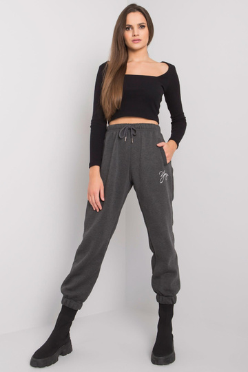 Tamsiai pilkos melanžinės...