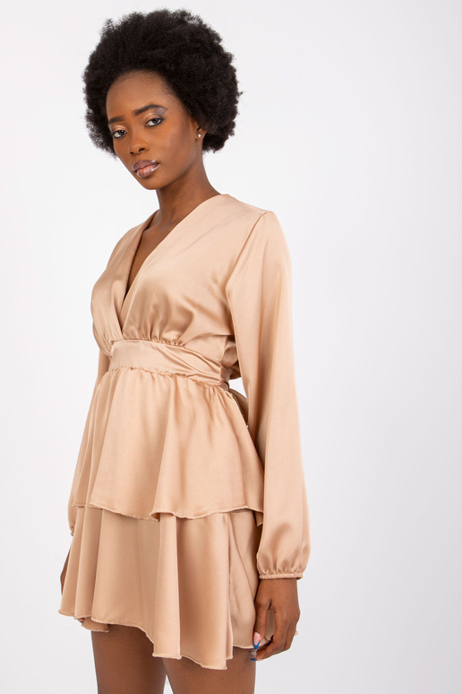 Šviesiai smėlio spalvos suknelė su... Šviesiai smėlio spalvos suknelė su...