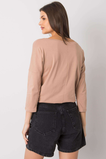 Fiona lengva kupranugario...