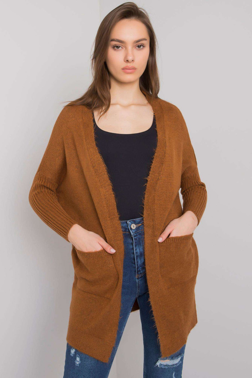 Šviesiai rudas megztinis su kišenėmis...