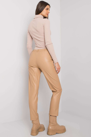 Smėlio spalvos Benny...