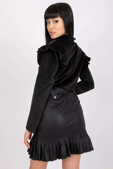 Juoda veliūrinė palaidinė...