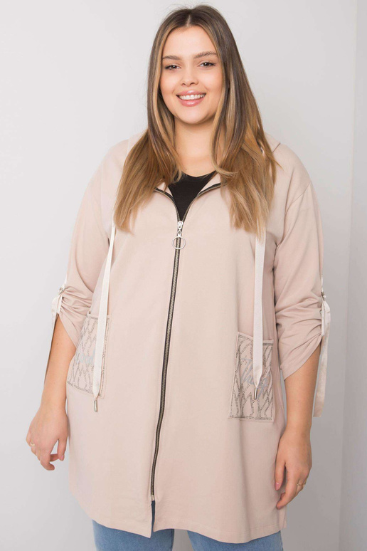 Šviesiai smėlio spalvos plius dydžio... Šviesiai smėlio spalvos plius dydžio...