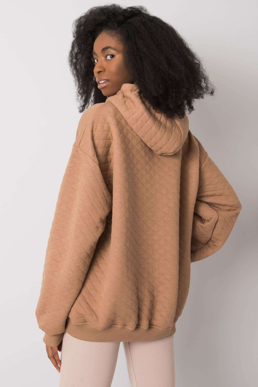 Kupranugarių dygsniuotas megztinis... Kupranugarių dygsniuotas megztinis...