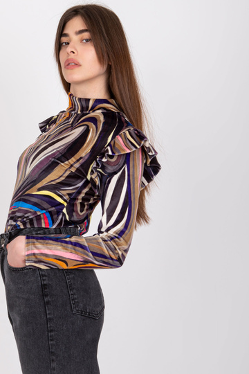 Juoda veliūrinė palaidinė...