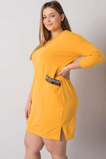 Geltona didelio dydžio... 2