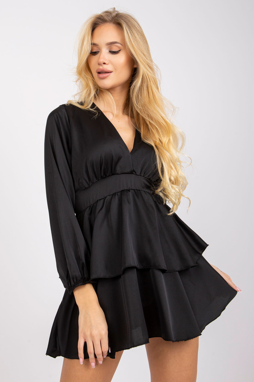 Juoda „Ruffle“ suknelė „Rimini“.