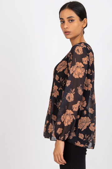 Juoda ir kupranugario...