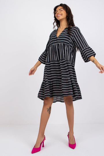 Juoda suknelė su raštu...