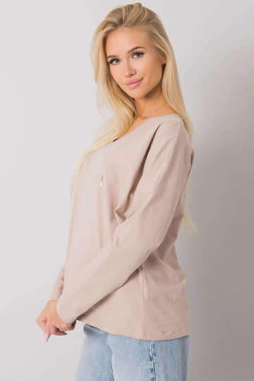 Šviesiai smėlio spalvos...