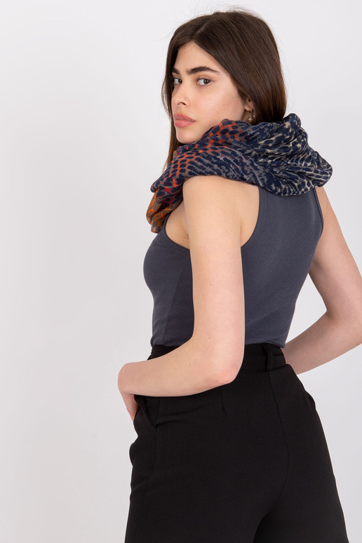 Tamsiai mėlynos ir oranžinės spalvos...