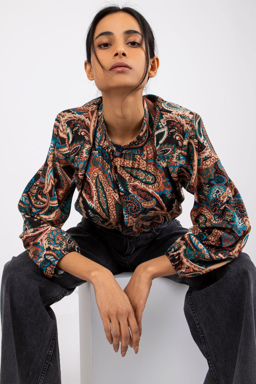 Juoda palaidinė su Mia raštais Juoda palaidinė su Mia raštais