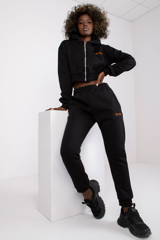 Juodas dviejų dalių dviejų dalių...