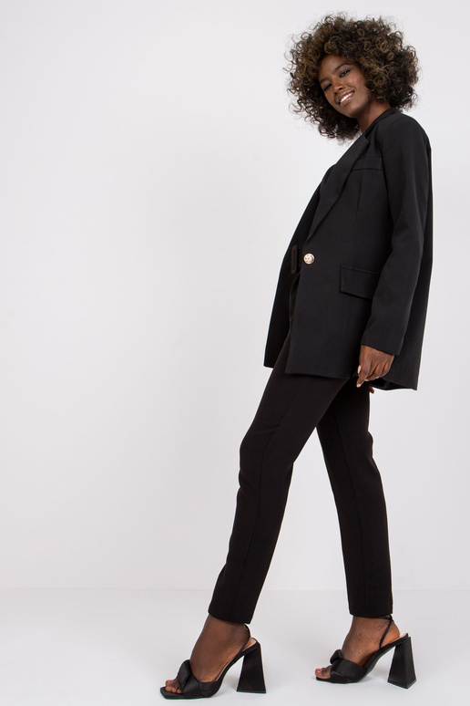 Moteriška juoda striukė su Veracruz... Moteriška juoda striukė su Veracruz...