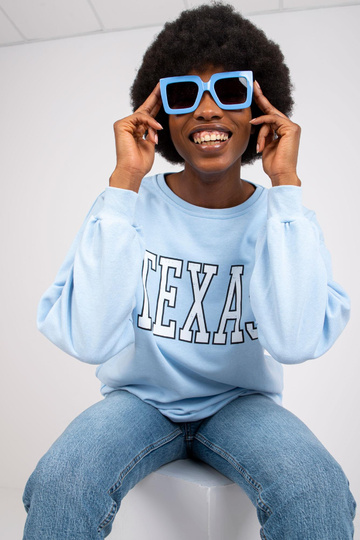 Šviesiai mėlyni megztiniai... 2