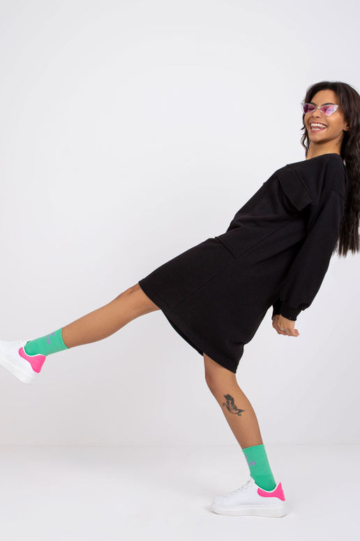 Juoda suknelė su kišenėmis Carrara Juoda suknelė su kišenėmis Carrara