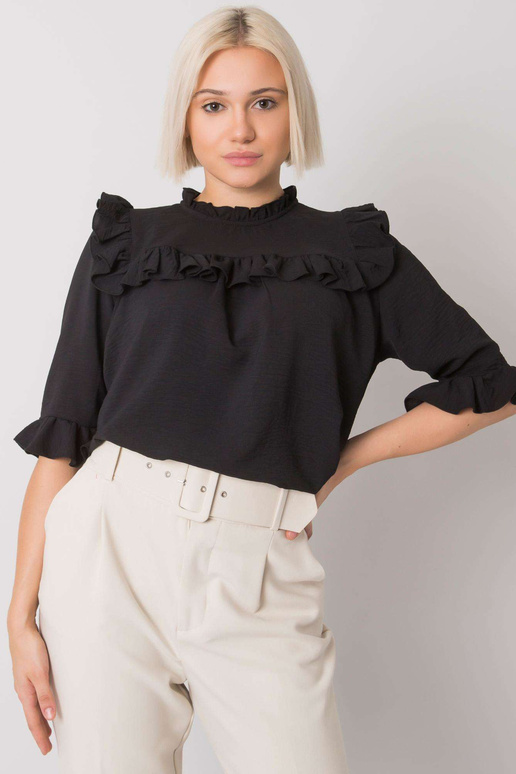 Juoda palaidinė su raukšlėmis... Juoda palaidinė su raukšlėmis...