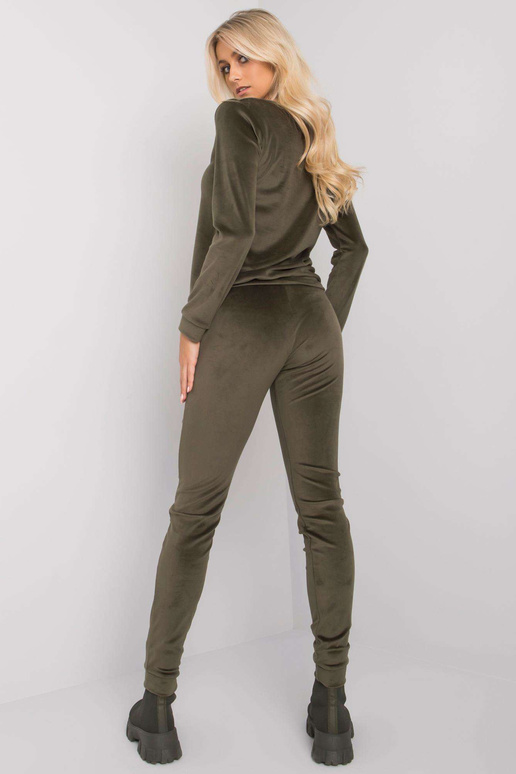 Ryškus chaki spalvos veliūrinis...