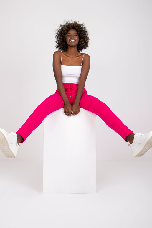 Fuksijos spalvos pagrindinės kelnės