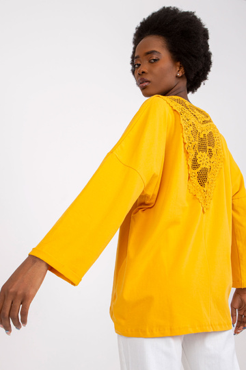 Šviesiai oranžinė palaidinė... 2