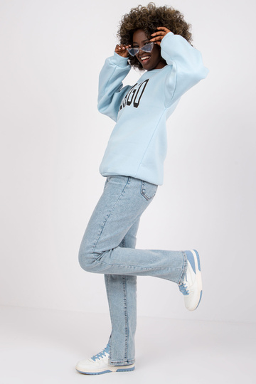 Šviesiai mėlynas megztinis... 2