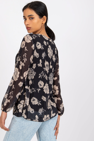 Liana juodos ir smėlio...