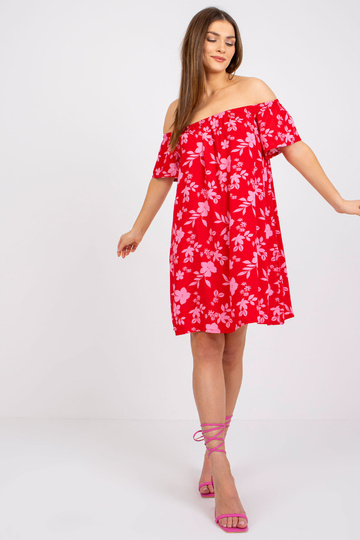 Raudona mini suknelė su...