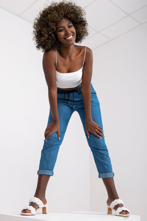 Mėlynos kelnės su Kantu Alexis