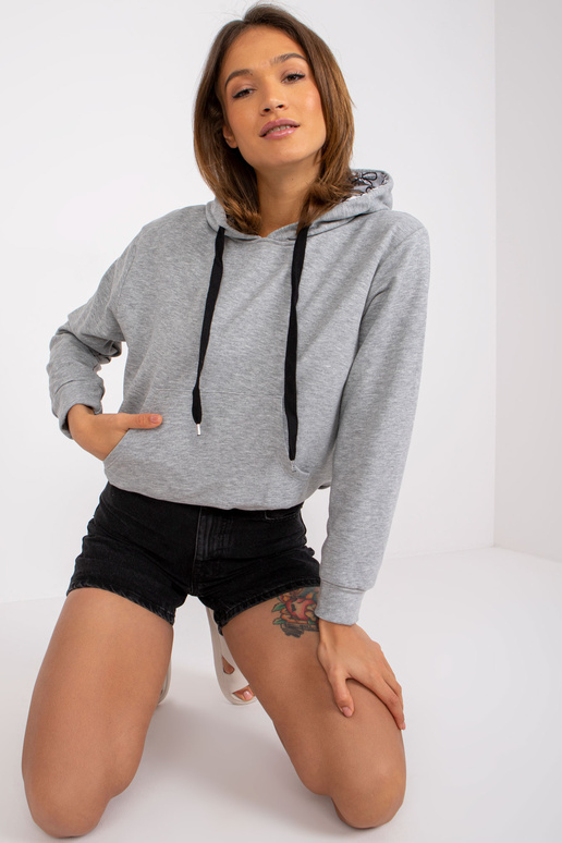 Pilki melanžiniai megztiniai su... Pilki melanžiniai megztiniai su...