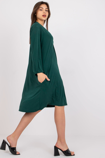 Tamsiai žalia laisva...