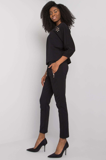 Juodos spalvos medvilnės...