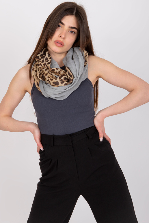 Pilkas moteriškas kaminas