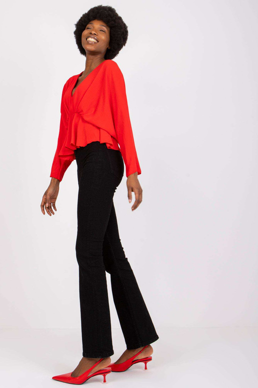 Raquela raudona palaidinė V formos... Raquela raudona palaidinė V formos...