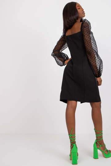 Juoda kokteilinė suknelė...