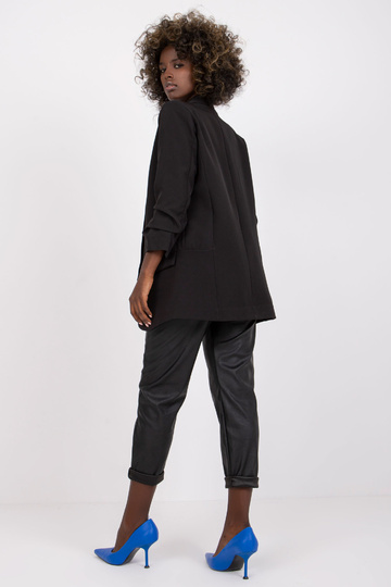 Juodas moteriškas švarkas...