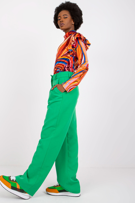 Oranžinė veliūrinė palaidinė su... Oranžinė veliūrinė palaidinė su...